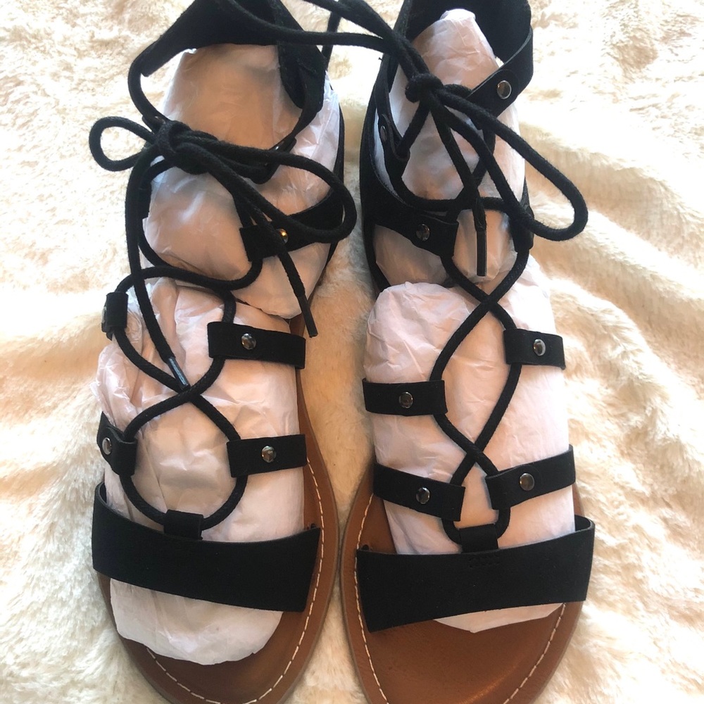 NWT Black Gladiator Sandals